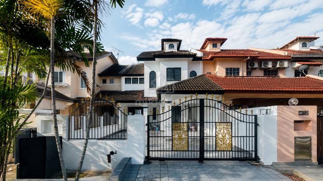 CHEAPEST! REFURBISHED Double Storey Superlink House USJ 5, Subang Jaya 1