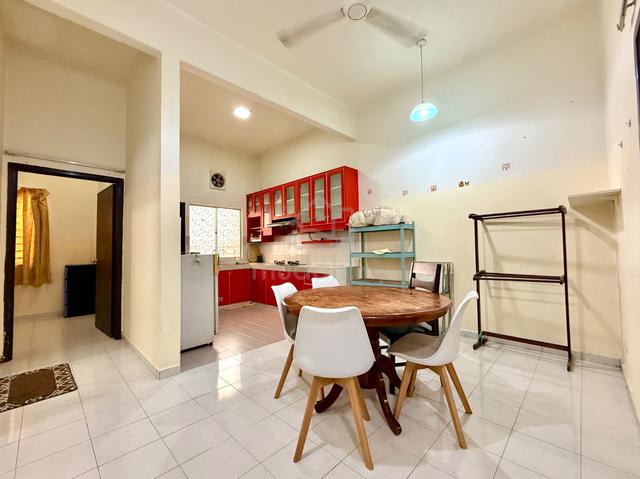 Townhouse, Taman Tropika 2, Sungai Tangkas, Bangi. Near to KTM UKM 1