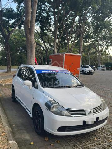2009 Nissan LATIO 1.6 SPORT ST-L (A) - 1
