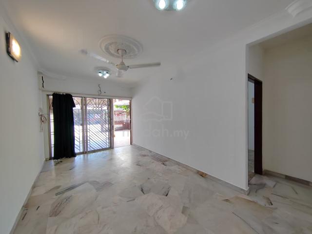 Single Storey Terrace House for Rent 1