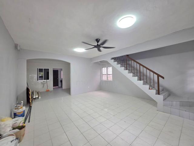 RENOVATED Double Storey Terrace Corner House Kajang Mulia, Kajang 1