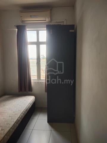 Medium room 1