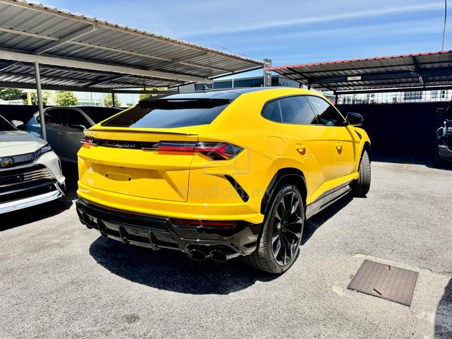 2021 Lamborghini URUS 4.0 Inside Full Carbon - 3