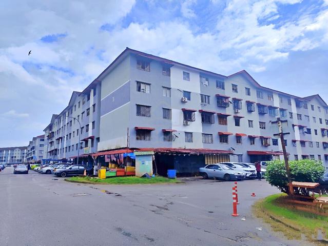 Teratai Apartment 3