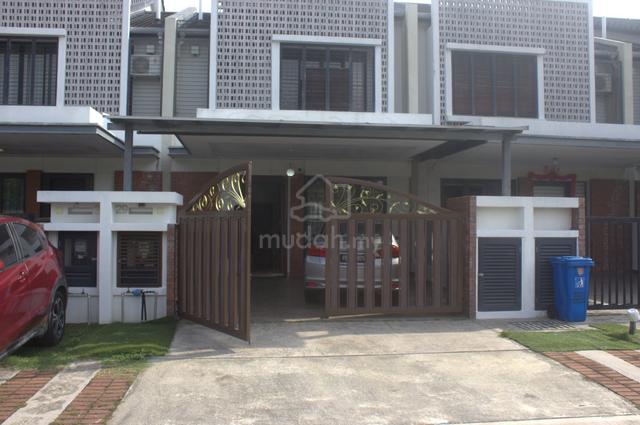 Facing Open Fully Renovated Freehold 2Storey Suprlink Elmina Shah Alam 1