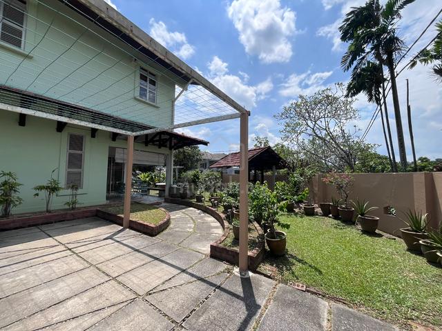Section 12, Petaling Jaya (1.5 Storey Banglow House 4000sf) 2