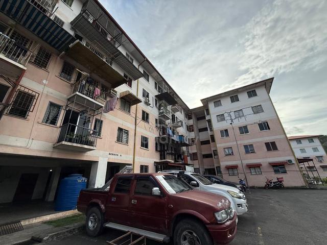 Seraya Apartment 1