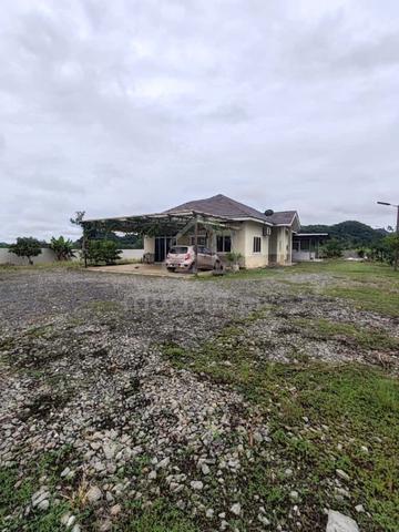 BANGLO + TANAH SERELONG‼️SEKALI KANDANG HAIWAN DAN HARUM MANIS‼️38890s 1