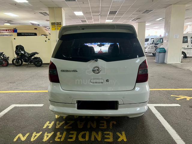 2011 Nissan GRAND LIVINA 1.8 PREMIUM/LUXURY (A) - 4