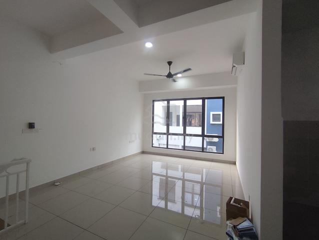 Partly Furnish🩵Ayden Townhouse Upper,Sepang near KLIA,ERL,Cheap 🔥 1
