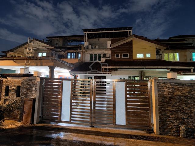 Landed House 🏡 for rental Puchong 1