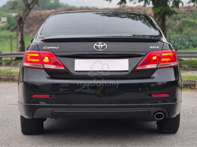 2011 Toyota CAMRY 2.0 E FACELIFT (A) Full Loan - 4