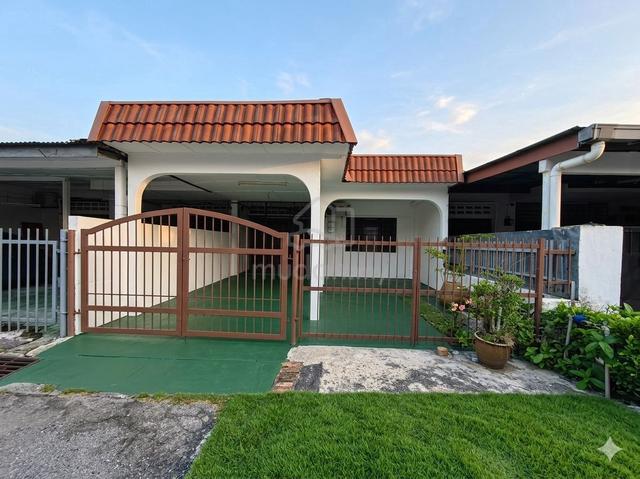 22x75, Facing Open, Fully Extended 1Storey Taman Sungai Jelok, Kajang 1