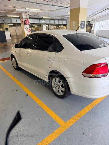2015 Volkswagen POLO 1.6 FACELIFT (A) - 5