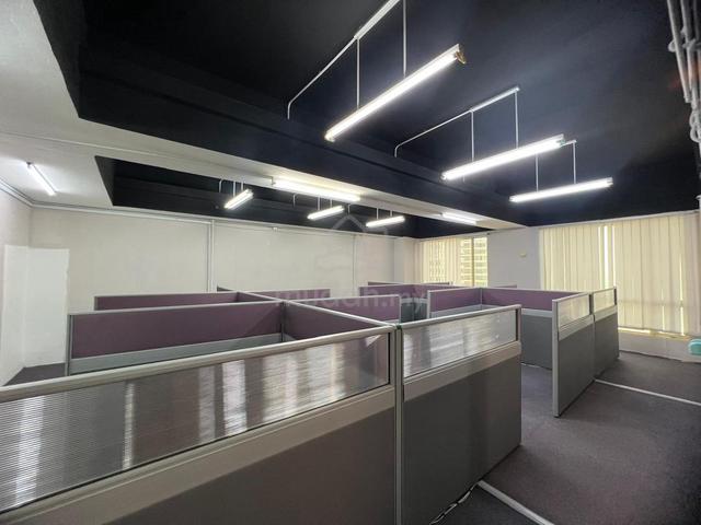 (FACING SEA VIEW / RENOVATED) Rare Office at Menara Northam, Geogetown 1