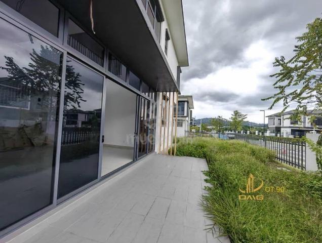 Aeres Eco Ardence klang 2Sty Semi D Corner below market value For Sale 1