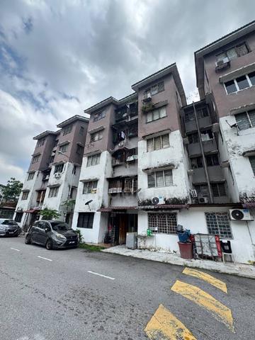 Pusat Bandar Puchong 1