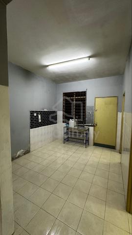 Rumah untuk disewa di indera sempurna 5