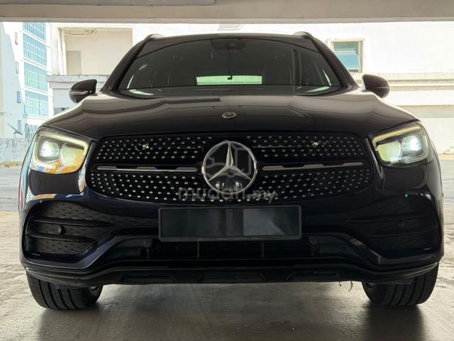 2022 GLC300 AMG 59KM LOW MIL 4MATIC LADY OWNEr - 2