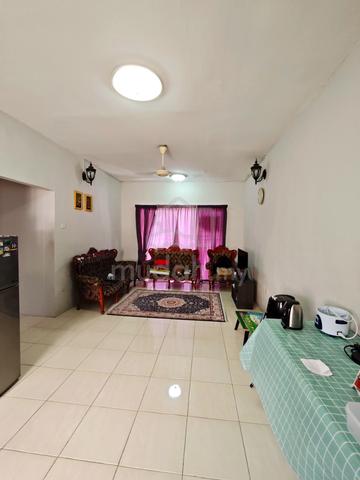Desa Temenggung 1