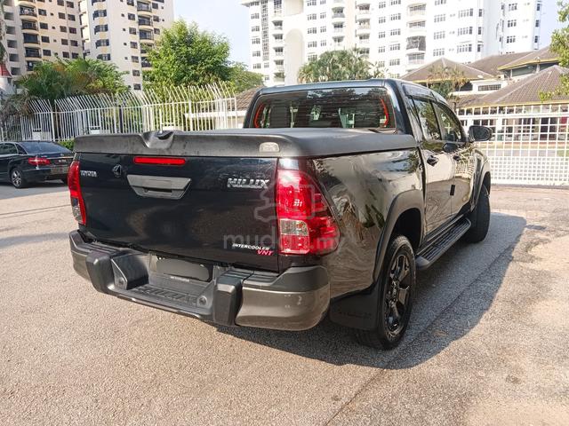 2021 Toyota HILUX 2.8 BLACK EDITION -FULL SERVICE - 3