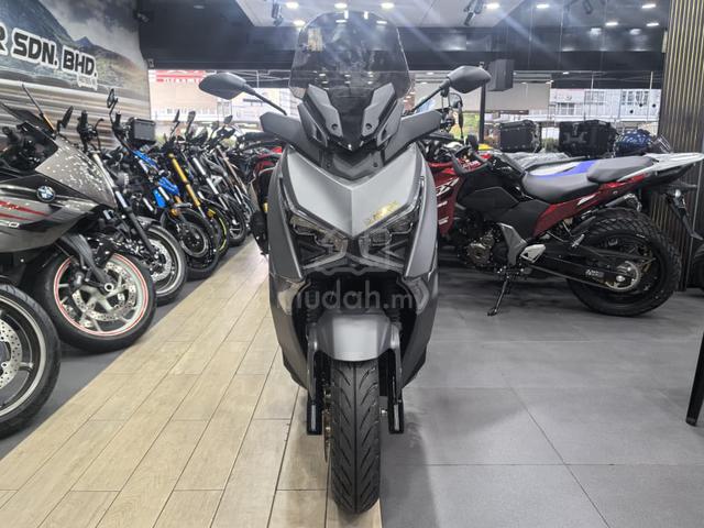 Carousel Image