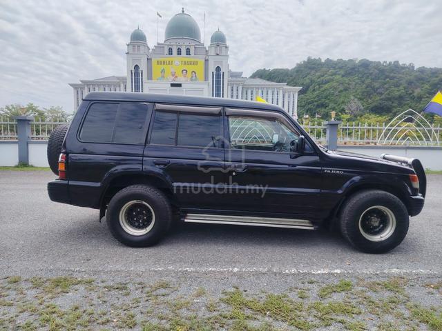 1997 Mitsubishi PAJERO 2.4 (M) - 4