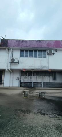 1.5 storey factory @ Balakong 1