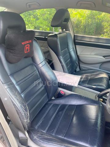 2010 Honda CIVIC 1.8 S i-VTEC FACELIFT (A) - 5