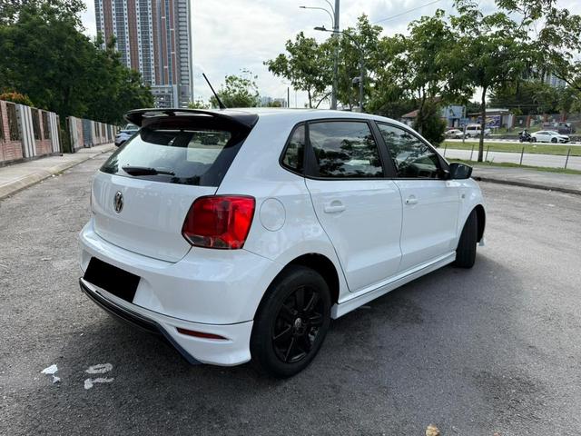 Volkswagen POLO 1.6 COMFORTLINE VIENNA (A) BODYKIT - 3
