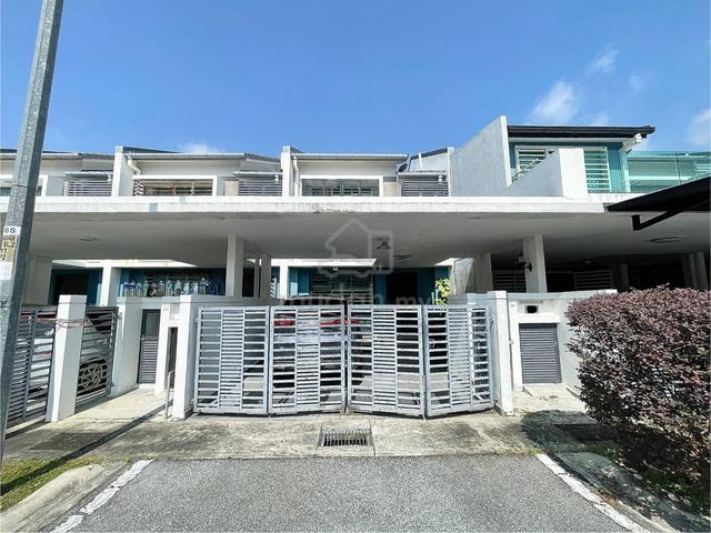 Renovated Double storey terrace taman mawar indah, kota seriemas nilai 1