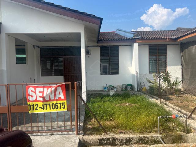 Teres Setingkat Taman Belibis Tepi jalan besar masuk 1