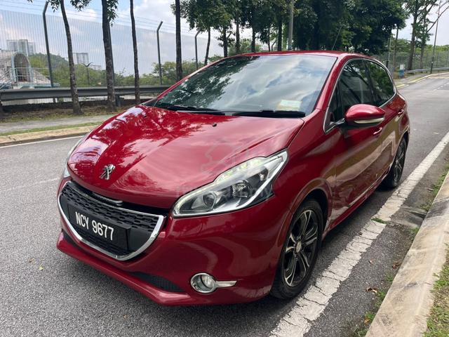 14/15 Peugeot 208 1.6 VTI ALLURE (A) DirectOwner - 1