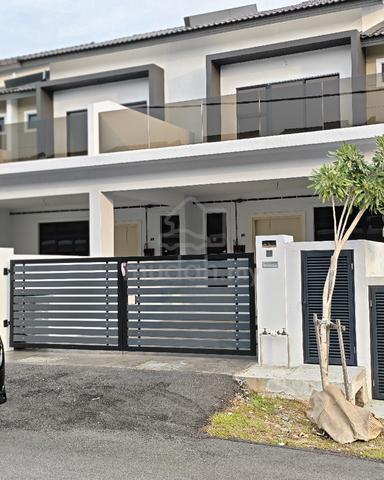 iMolek Melaka Double Storey Terrace (Direct owner) 1