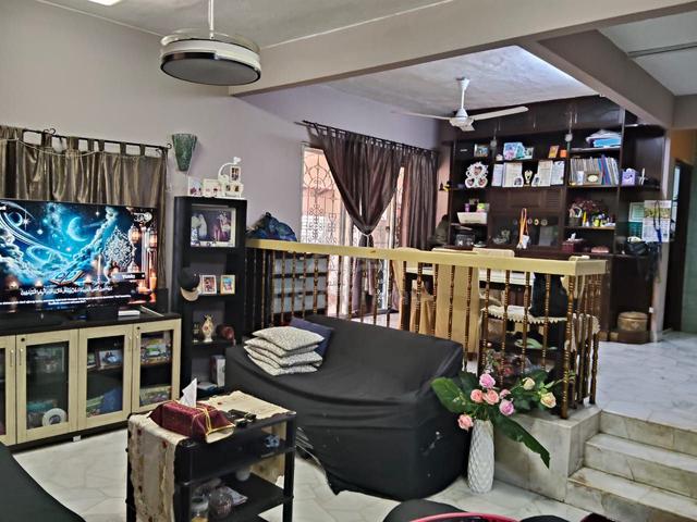 BIG SIZE 40x80 🔥 Semi-D 2 Storey Taman Sri Ampang 1