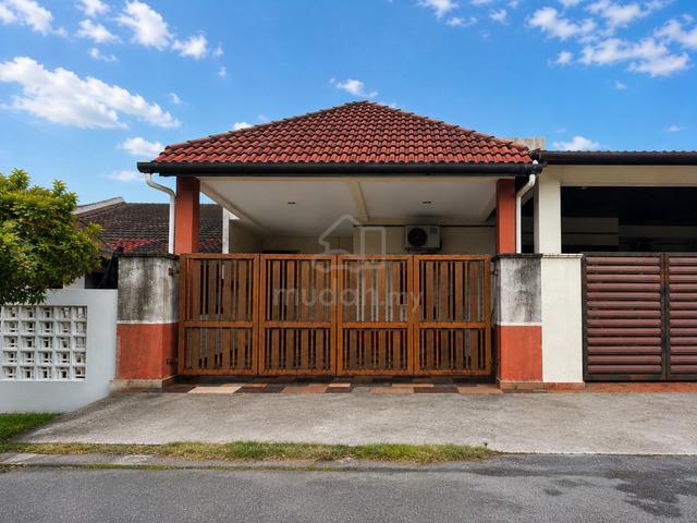 FULLY RENOVATED ‼️ 1 Storey Seksyen 3 (BM3) Bandar Bukit Mahkota Bangi 1