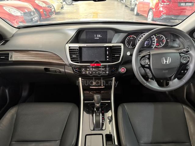 Honda ACCORD 2.4 FACELIFT KEYLESS P/START WARRANTY - 3