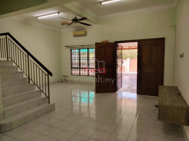 klang  Taman menegun Indah 2 Storey House No Flood Area 1