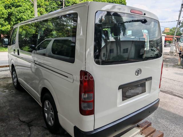 2018 Toyota HIACE 2.5 Window Van (M) - 5