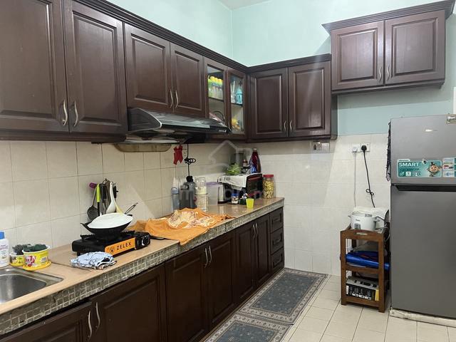 END LOT Double Storey Taman Pinggiran USJ 2 Subang Jaya 5