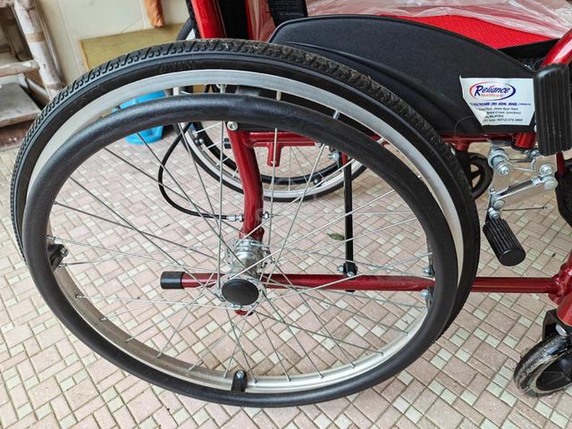 Reliance Healthcare Red Wheelchair 20" 9kgs - photo 3 of 6