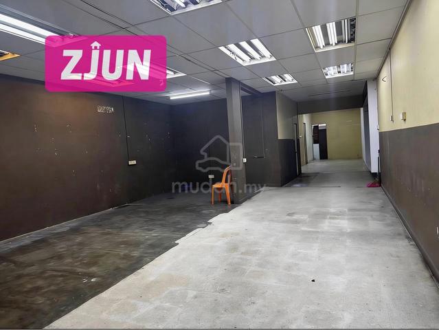 【CHEAP RENT】Jelutong TEH EWE LIM Ground Floor ShopLot 2200sf Main Road 1