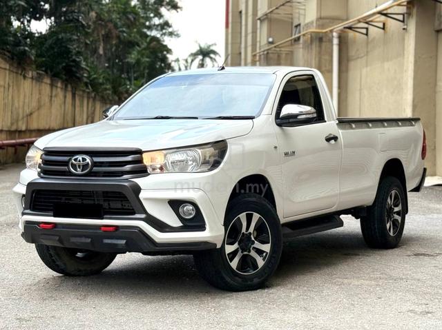 [2023] Toyota HILUX 2.4 MT (M) LOW MIL 47K - 2