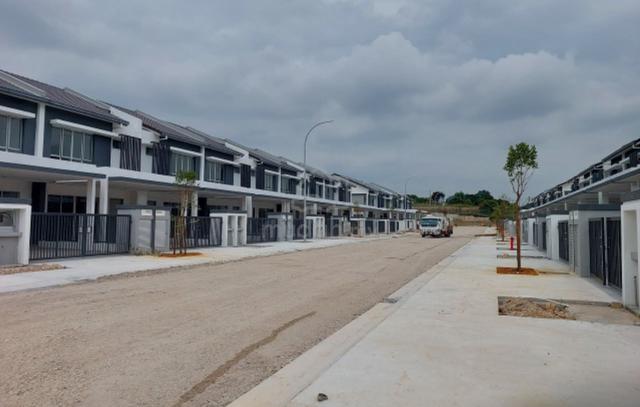 2 storey terrace freehold amverton Elmina Sg Buloh completed For Sale 1