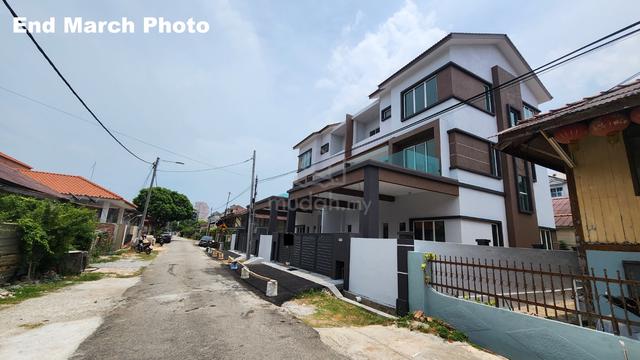 3sty Semi-Detached House, Recently Completed @ Tmn Laksamana Cheng Ho 1
