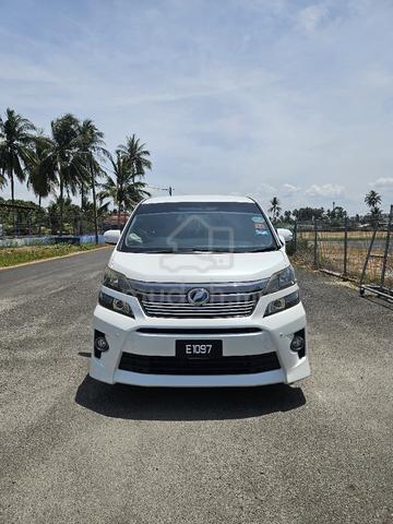 Toyota VELLFIRE 2.4 Z GOLDEN EYES ii FACELIFT - 2