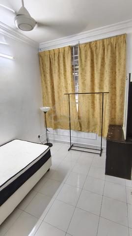 Bilik untuk disewa 1