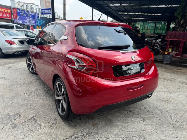 Peugeot 208 1.6 VTi ALLURE (A) 2 Doors Coupe - 2