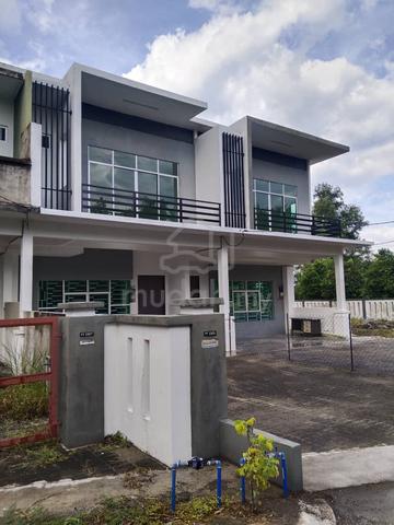 Rumah Teres Corner Lot untuk Dijual 1