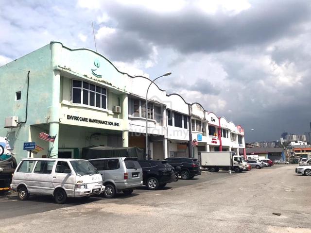 Kepong Kip Tago 1.5 Storey for Rent (with Cold Room) 1